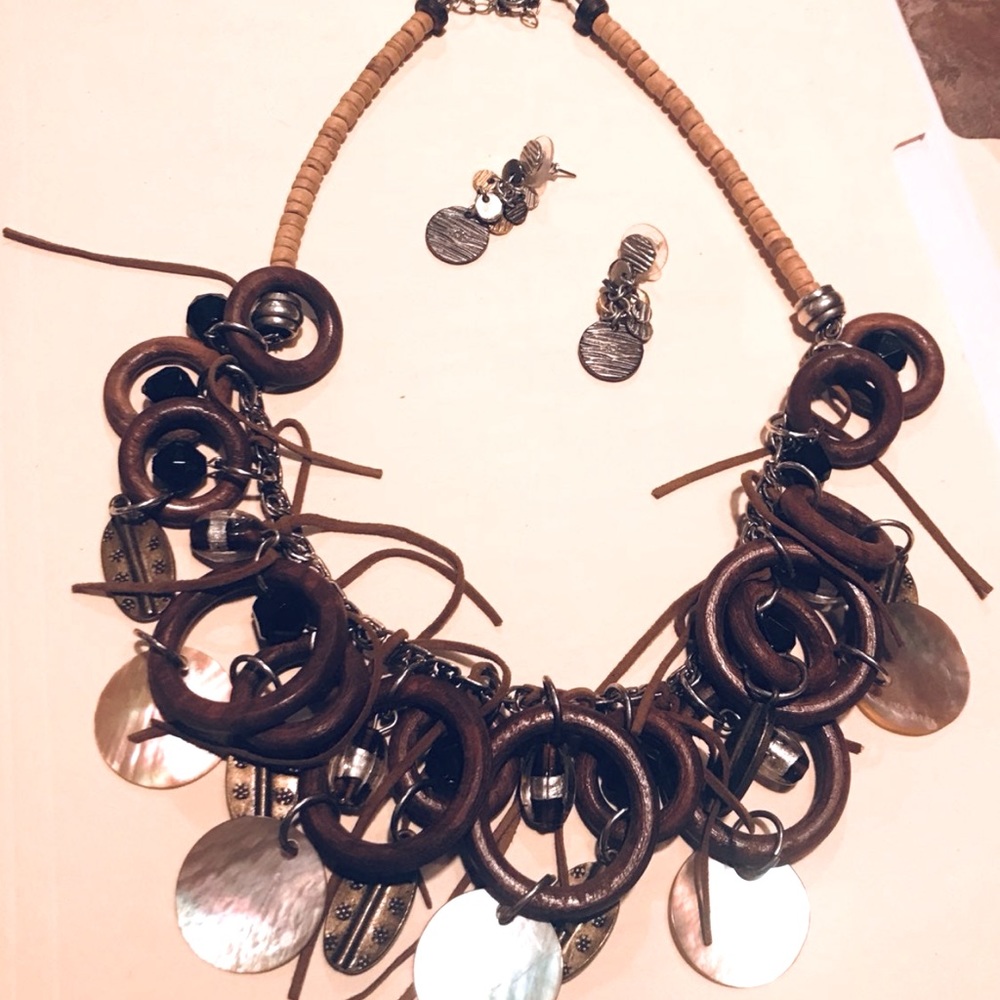 Chico’s Necklace & Earrings Set wooden and beads & shells